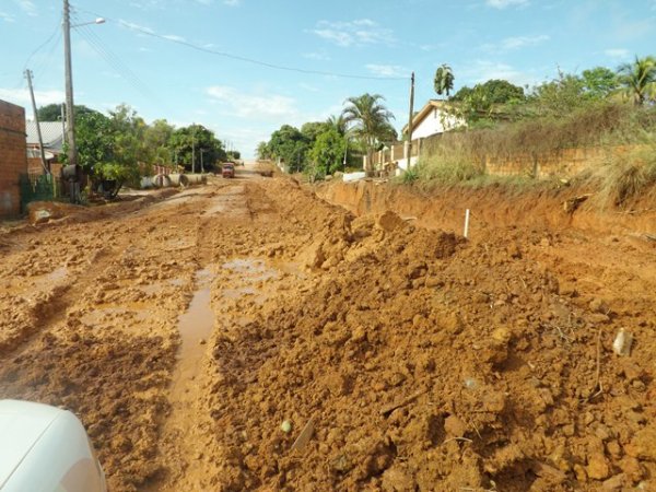 Prefeitura inicia recuperação da rua Marechal Rondon